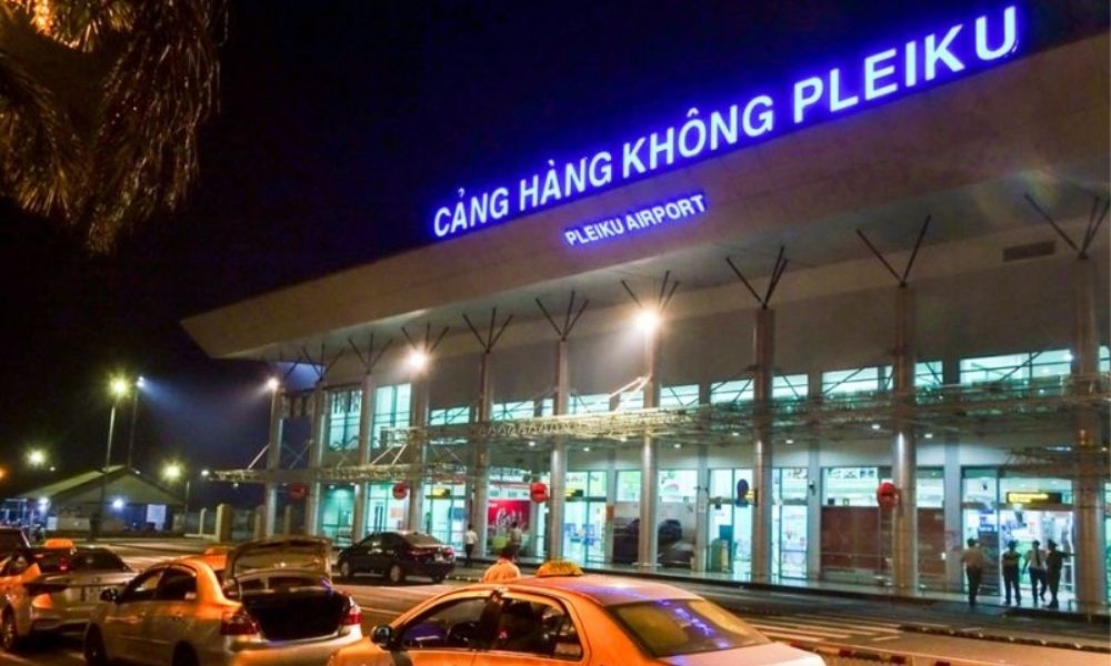 Sân bay Pleiku taxi