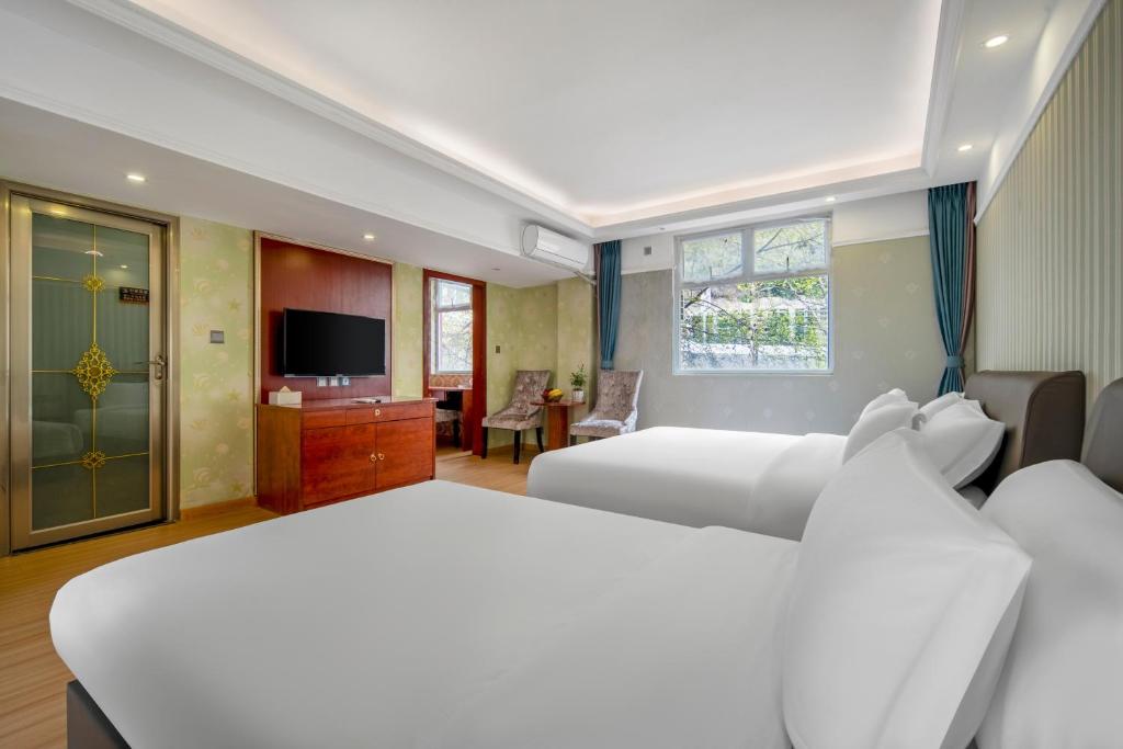 Phòng khách sạn Pleiku hiện đại