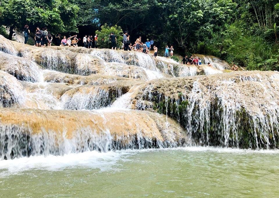 Dòng nước trắng xóa thác K50 Gia Lai Dòng nước trắng xóa thác K50 Gia Lai