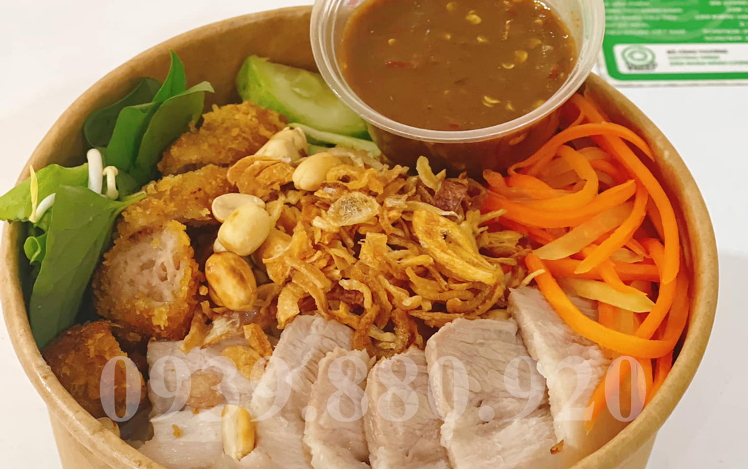 Ẩm thực đường phố Gia Lai bún mắm nêm